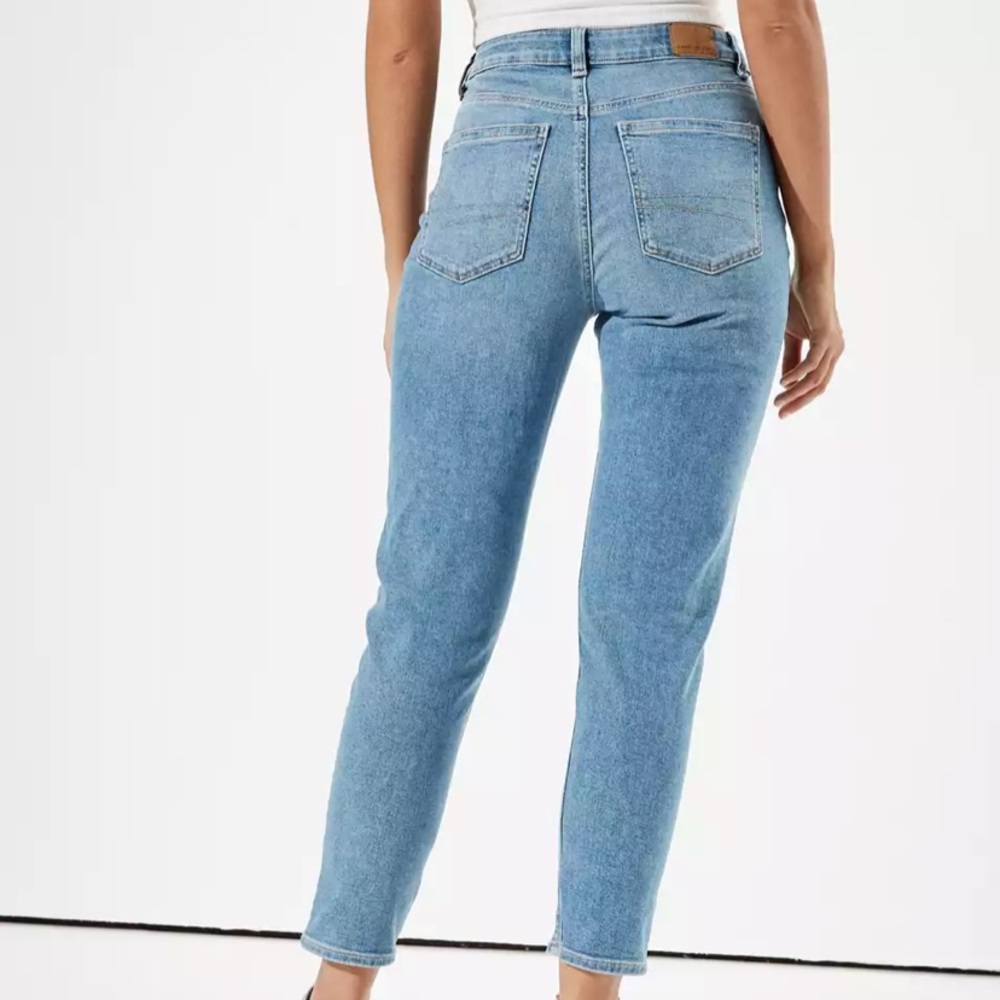 American Eagle Stretch Mom Jeans